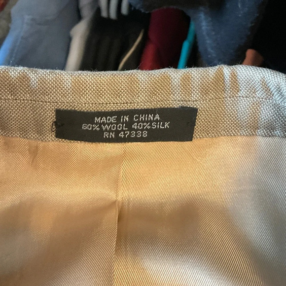 Jones New York Classic Tan Blazer - Picture 9 of 11